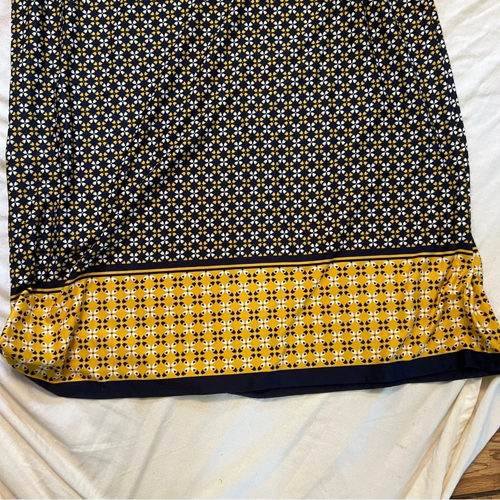 Black and Yellow Geometric Maxi Dress - Picture 5 of 12